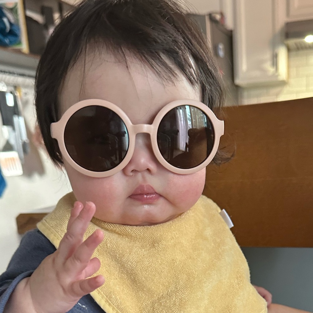 Meet your Posher, Vi